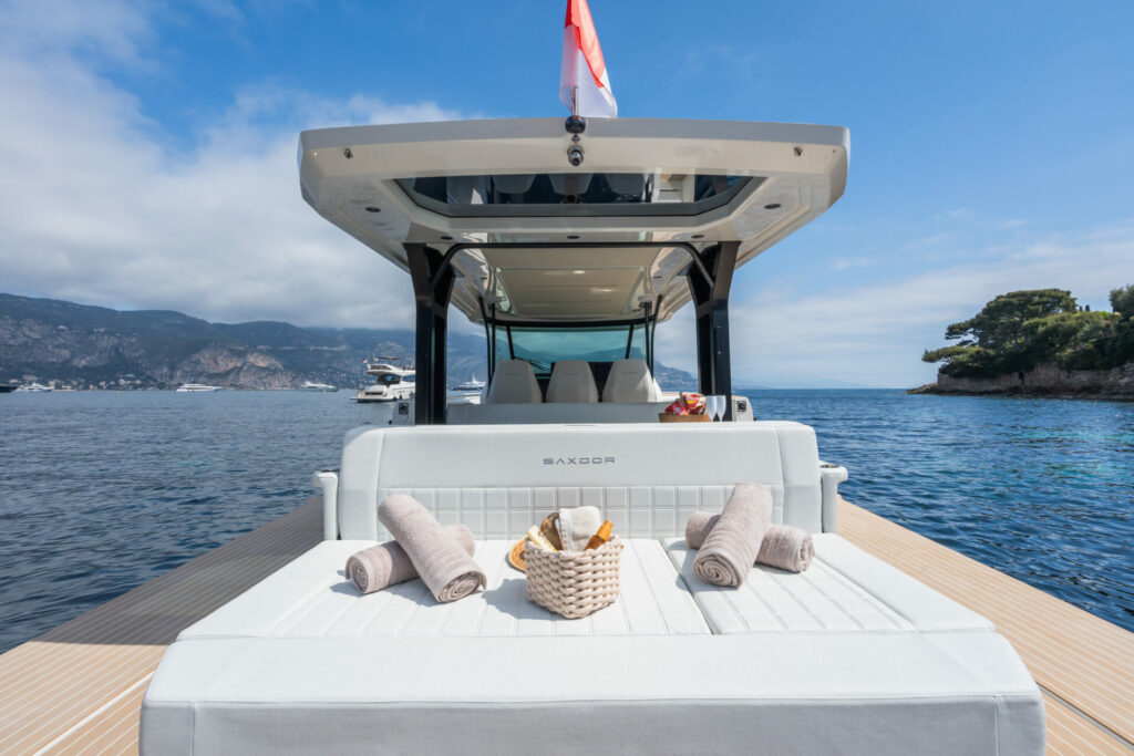 SAXDOR 400 GTS yacht charter Monaco
