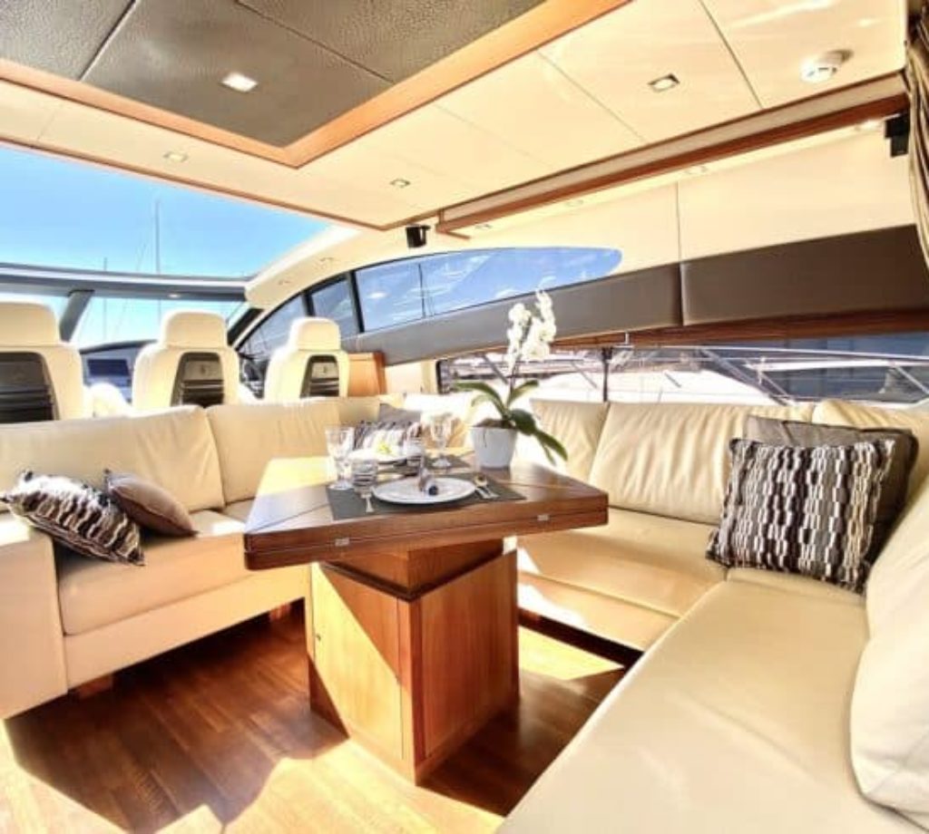 Yacht-charter-M-Y-SPLASH-SUNSEEKER-PREDATOR_22-740x492