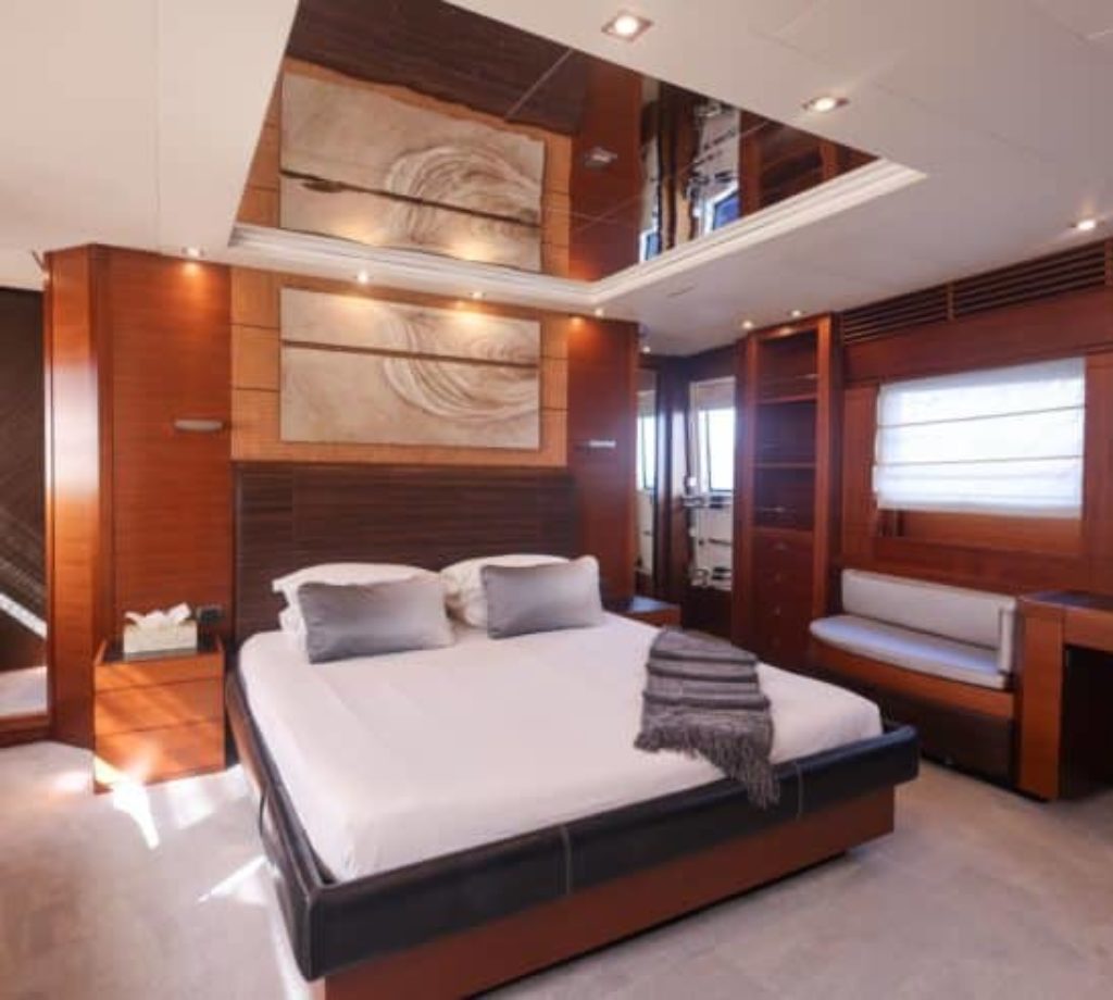 Yacht-charter-MY-MATSU_50-740x492